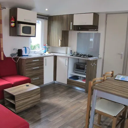 Mobilhome 4* 4*